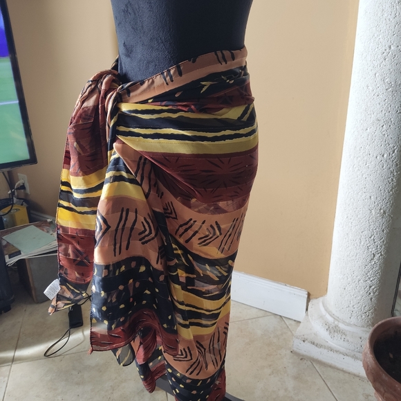 Peppermint Bay Sheer Tropical Scarf Sarong Cover Up Size 41 3/4" x 73" - Picture 4 of 10